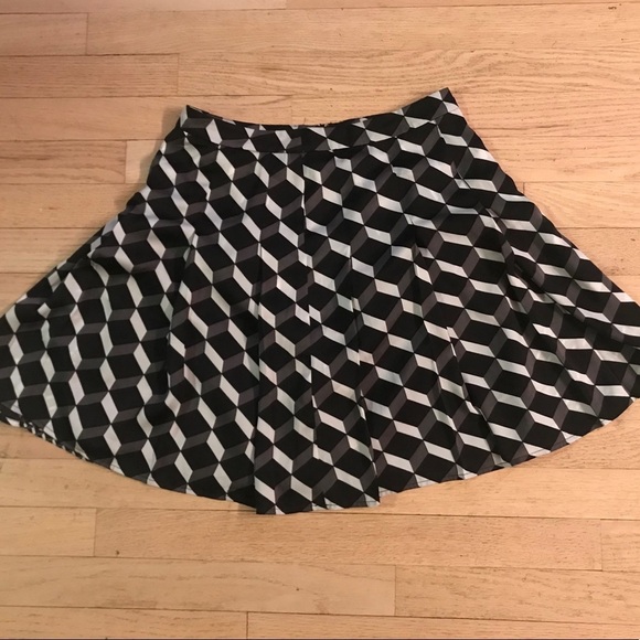 Halogen Dresses & Skirts - Halogen Skirt Geometric pleated lined 4P